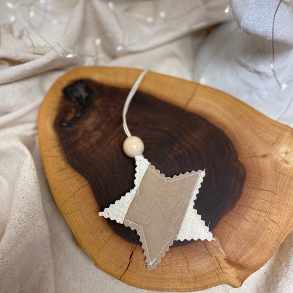 Star Ornament handmade for tree decor or gift wrapping embellishment - Picture 2 of 3